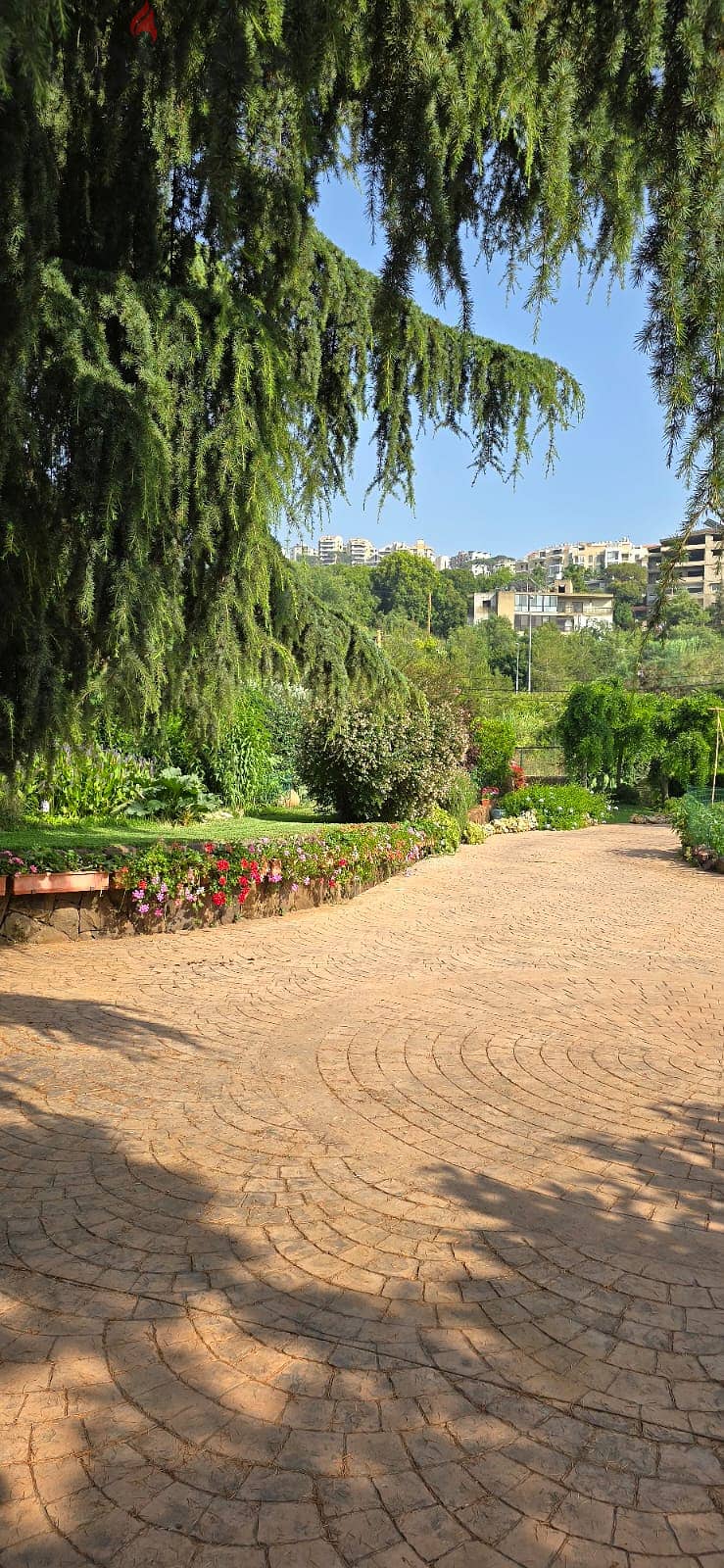 Paradise garden Villa For Sale in Jouret el Ballout! 9