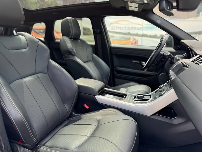EVOQUE HSE 2018 CLEANCARFAX ! Land rover evoque fully loaded 9