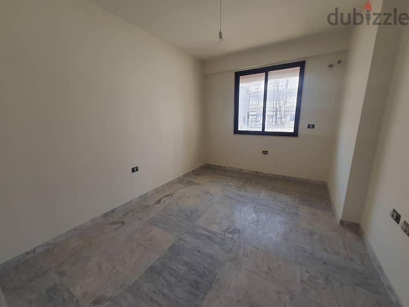 Apartment for sale in Nowayri , Beirutشقة للبيع في النويري، بيروت 4