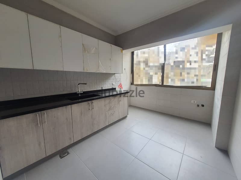 Apartment for sale in Burj Abi Haidar شقة للبيع في برج ابي حيدر 2