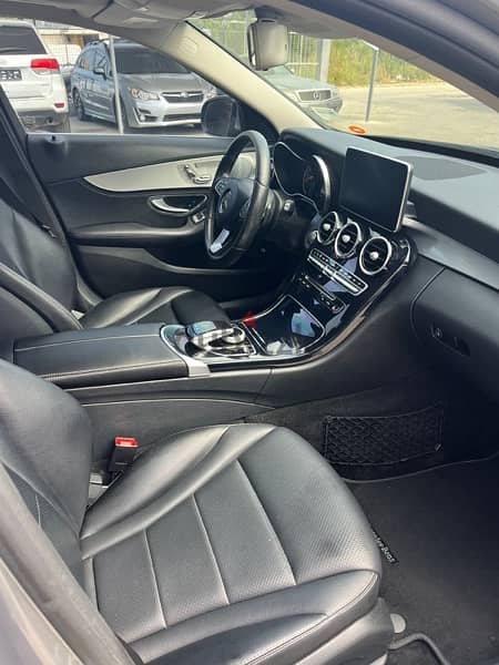 Mercedes C300 2016 clean carfax 8