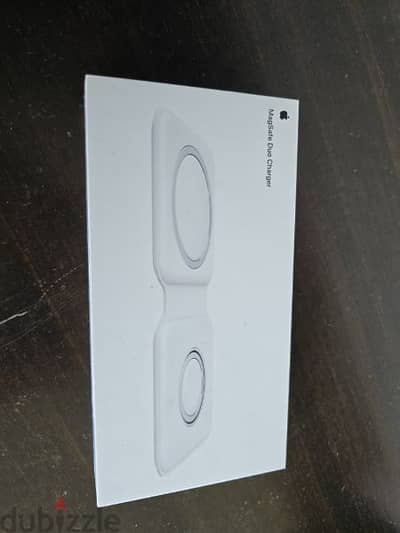 Apple MagSafe Duo Charger