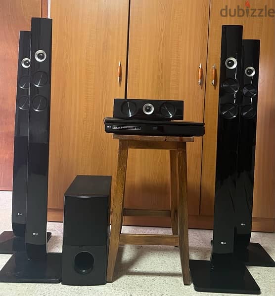 LG home theater surround system 0