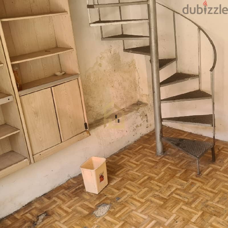 Shop for rent in Achrafieh EA1 1