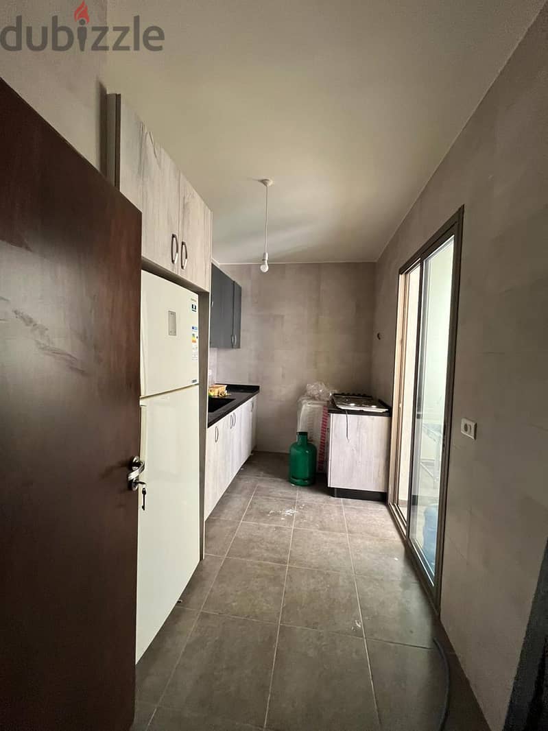 Apartment with Terrace for rent in Sabtieh 9