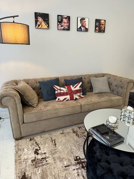 Chesterfield Sofa Modern Original with table 5
