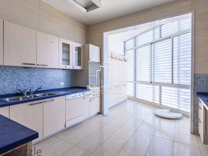 Apartment 500m² 4 Beds For SALE In Achrafieh شقة للبيع #RT 4
