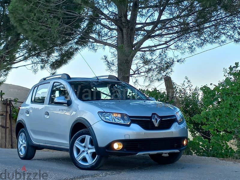 Renault Sandero Stepway 2016 (LIKE NEW) 4