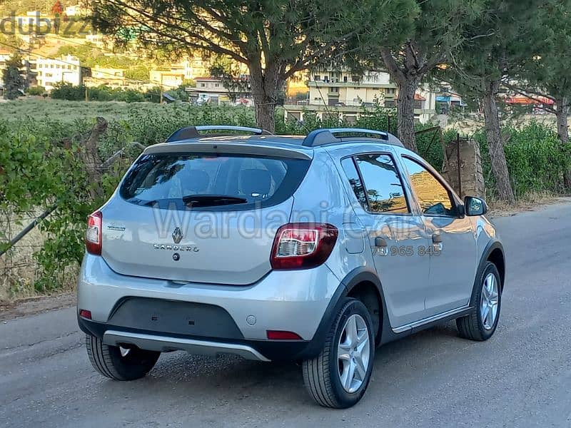 Renault Sandero Stepway 2016 (LIKE NEW) 7