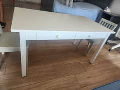 kids table / desk