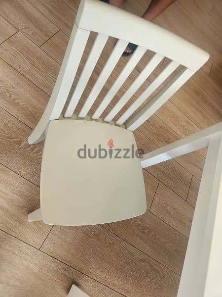 chairs 0