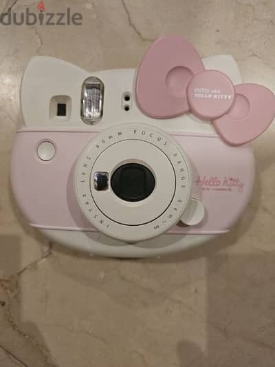 fujifilm hello kitty instax special edition (pink)