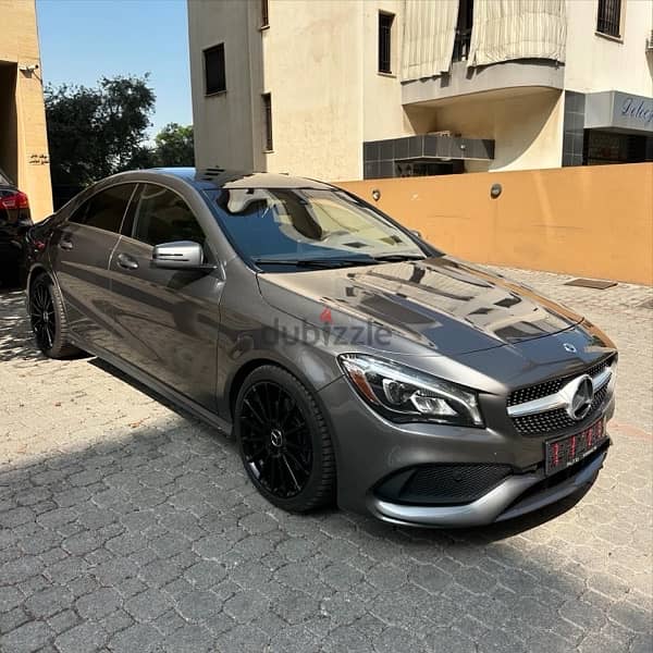 Mercedes CLA 250 AMG-line 4matic 2018 gray on black (clean carfax) 2