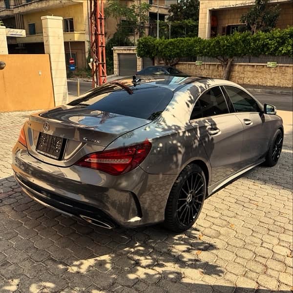 Mercedes CLA 250 AMG-line 4matic 2018 gray on black (clean carfax) 3