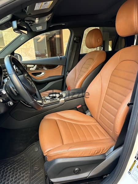 Mercedes GLC 300 4matic 2016 white on brown (clean carfax) 10