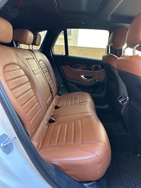 Mercedes GLC 300 4matic 2016 white on brown (clean carfax) 12