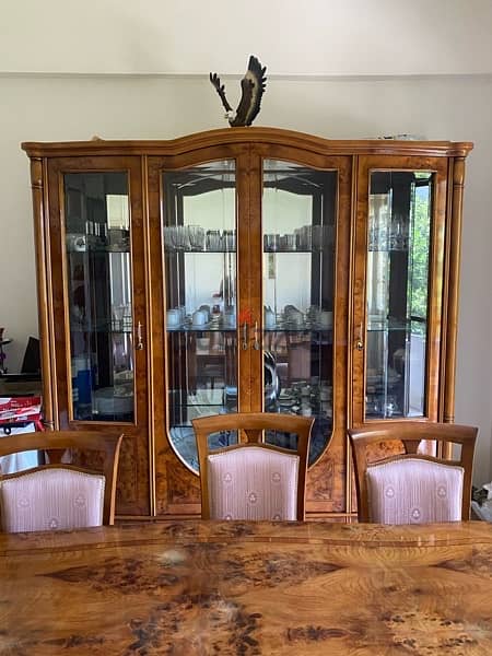 Dining table with chairs with vitrine -فيترين طاولة سفرة مع 1