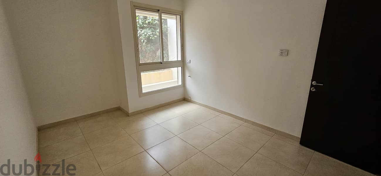 Apartment for sale in Hazmieh شقة للبيع في الحازمية منظر مفتوح 6