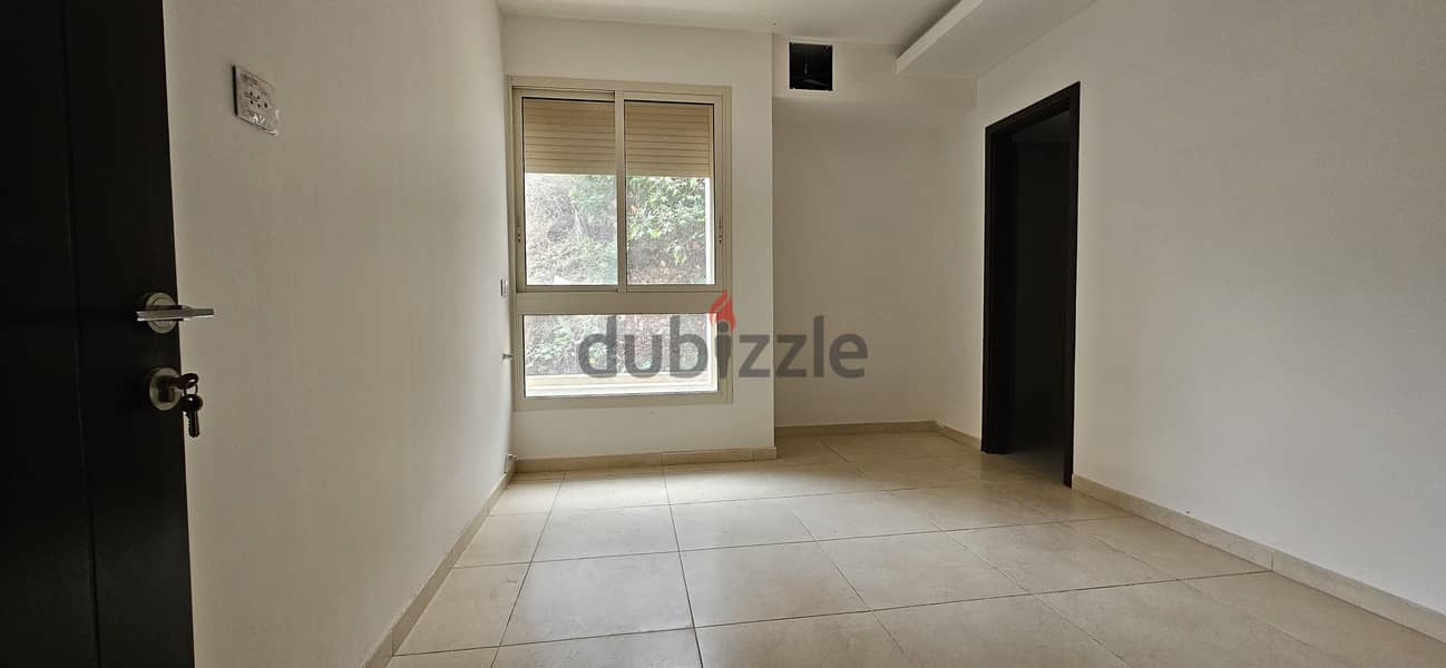Apartment for sale in Hazmieh شقة للبيع في الحازمية منظر مفتوح 7