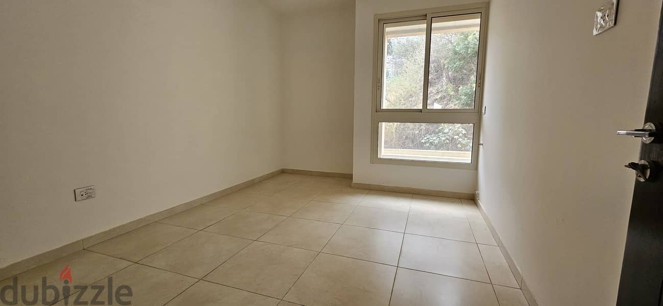 Apartment for sale in Hazmieh شقة للبيع في الحازمية منظر مفتوح 10