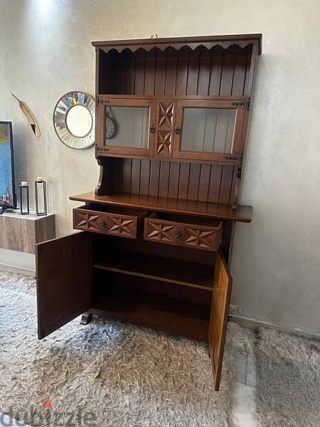antique hoosier cabinet like new. 320$ 1