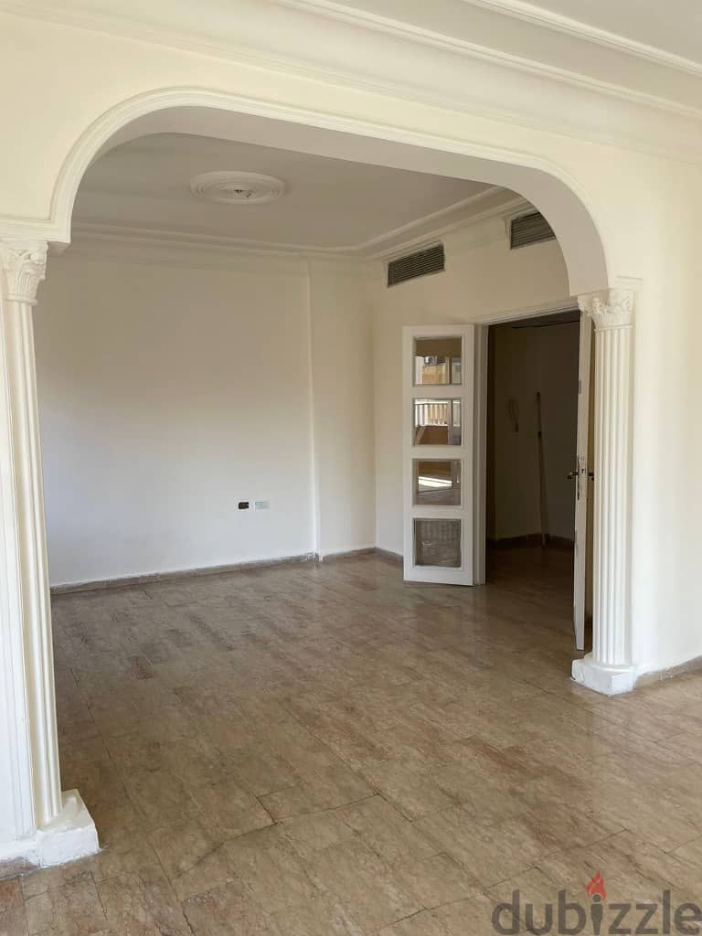 Decorated Apartment for sale in Zoukak al Blat 160 Sqm 3