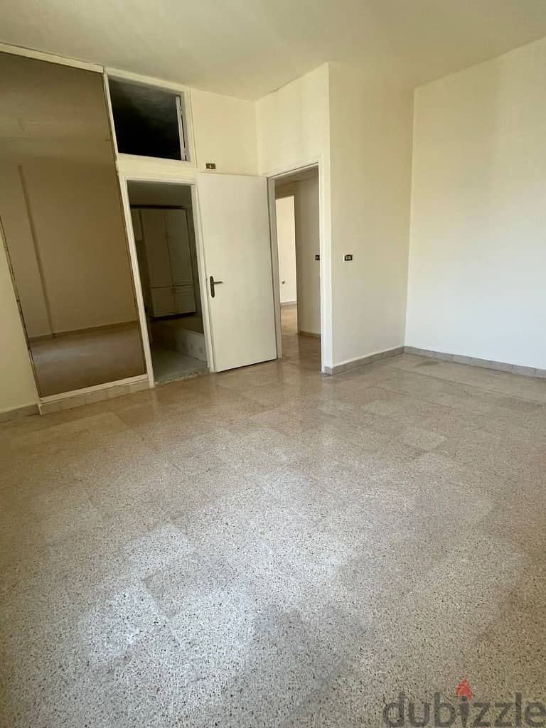 Decorated Apartment for sale in Zoukak al Blat 160 Sqm 5