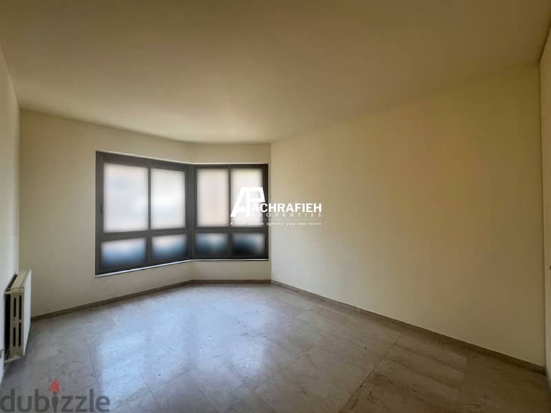 Apartment for Rent In Achrafieh - شقة للإجار في الأشرفية 10
