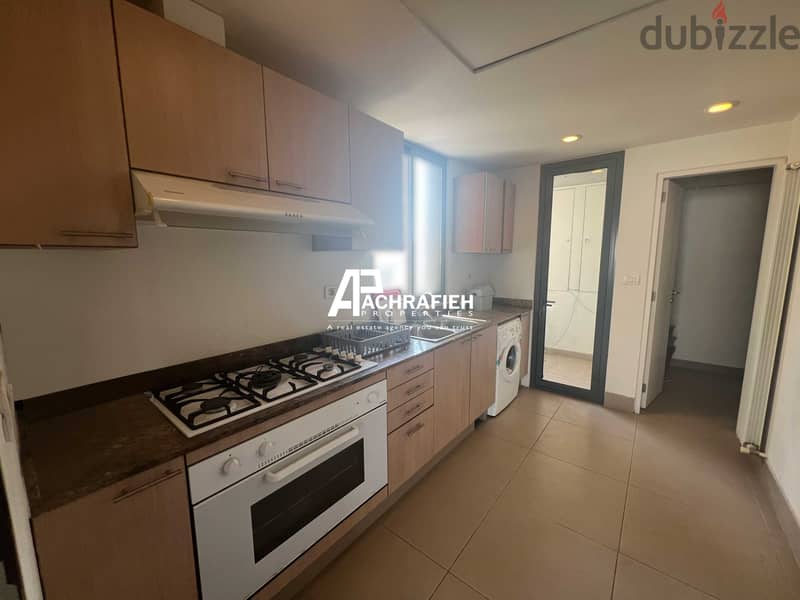 Seaview Apartment for Rent In Achrafieh - شقة للإجار في الأشرفية 2