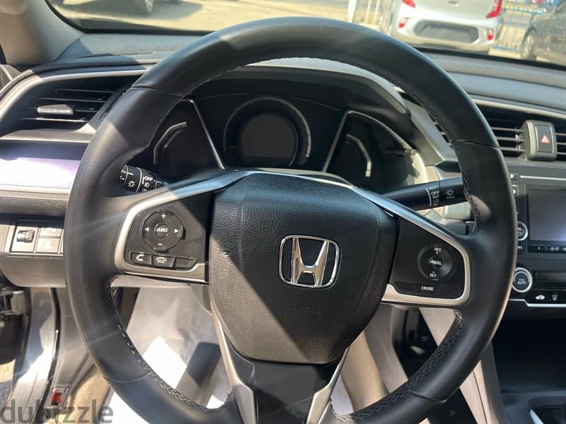 Honda Civic 2019 16