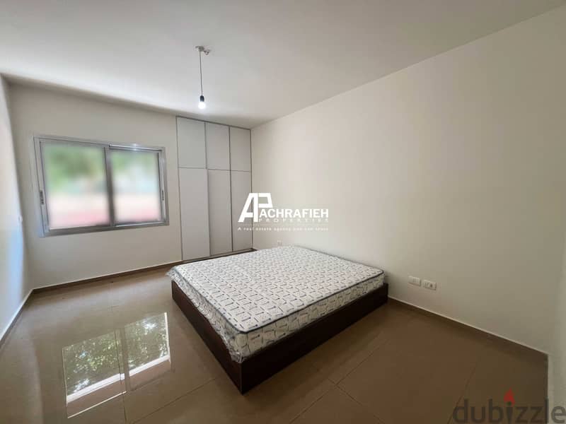 Apartment For Rent in Achrafieh - شقة للأجار في الأشرفية 10