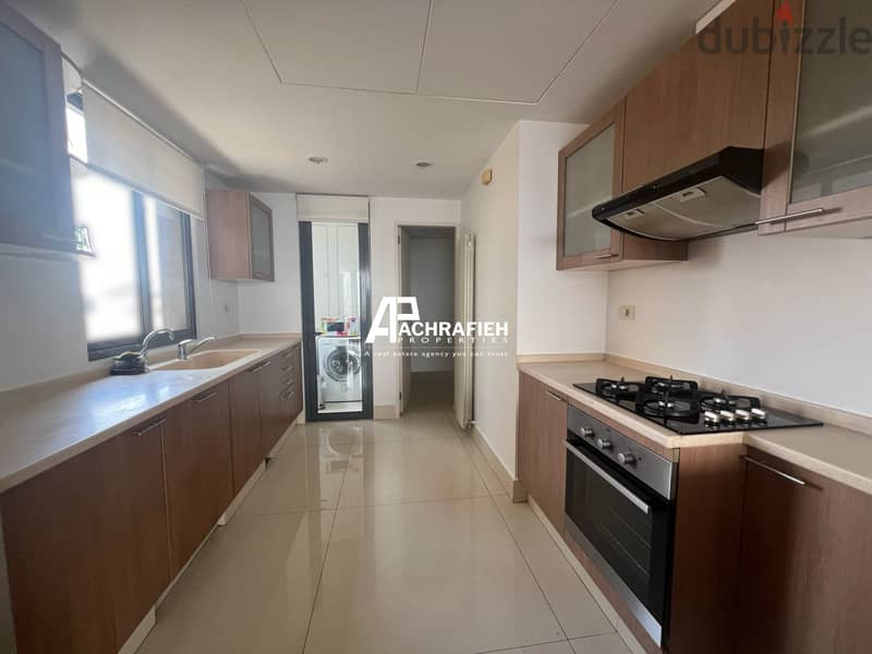 Apartment for Sale In Achrafieh - شقة للبيع في الأشرفية 5