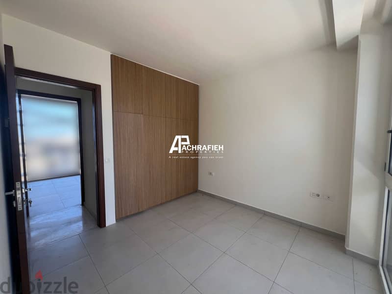 Apartment For Sale In Achrafieh - شقة للبيع في الأشرفية 14