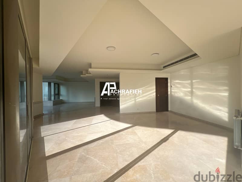 Apartment for Rent In Achrafieh - شقة للأجار في الأشرفية 3