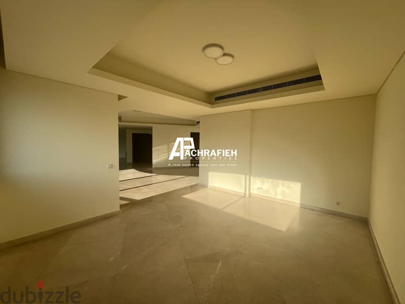 Apartment for Rent In Achrafieh - شقة للأجار في الأشرفية 4