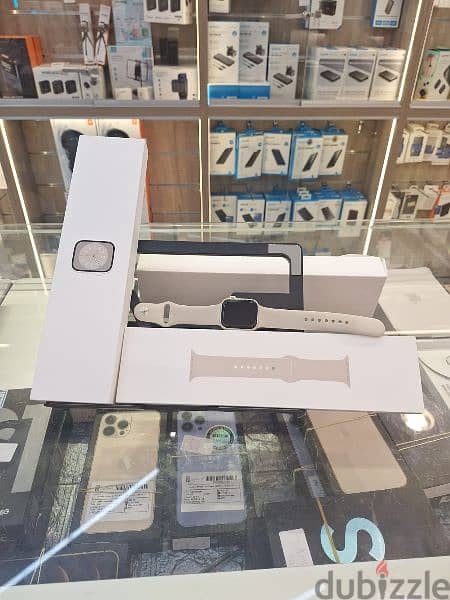 Super Clean  used apple watch series 8 41mm starlight
bttry 100% 0
