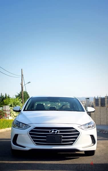 Hyundai Elantra 2017 1