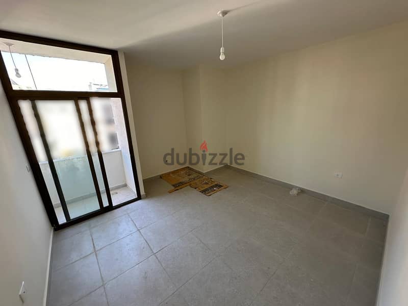 Apartment for Rent in Jdeideh شقة للإيجار في الجديدة 5