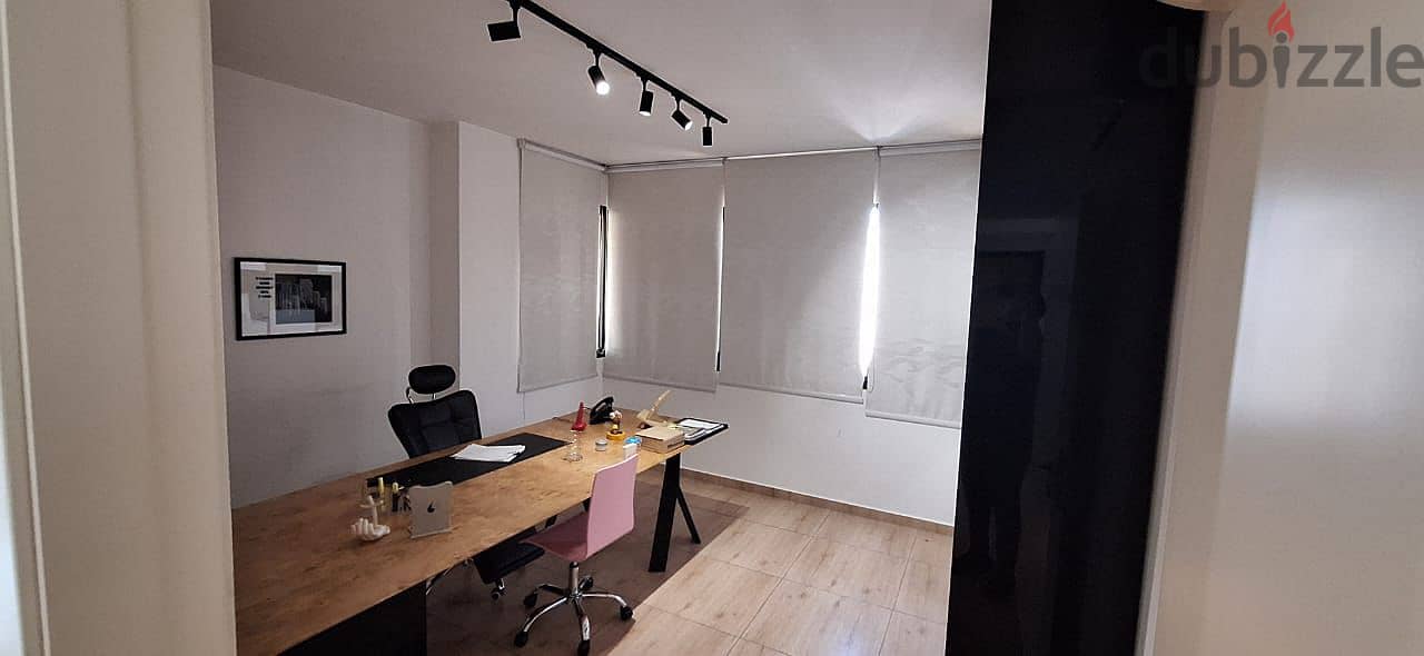 Furnished Office for Rent in Jdeideh مكتب مفروش للإيجار في جديدة 5