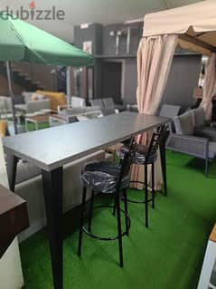 Bar with chairs. بار لاميكا مع كراسي 0