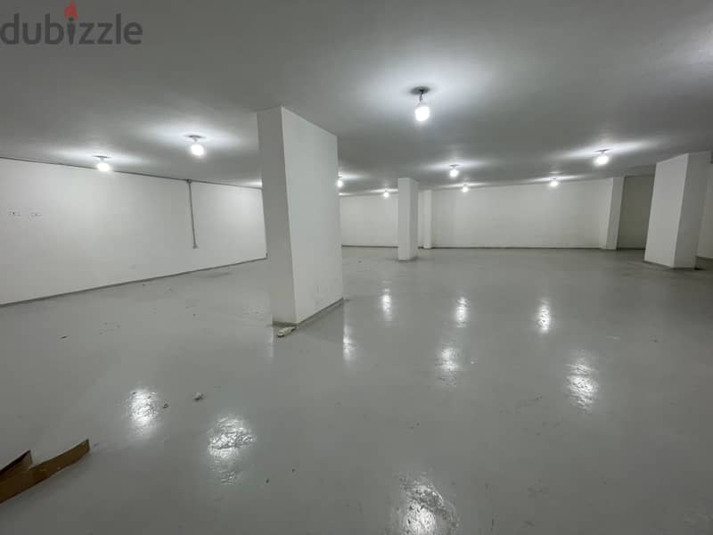 RWK290JA - Warehouse For Rent in Kfarhbab - مستودع للإيجار في كفرحباب 4