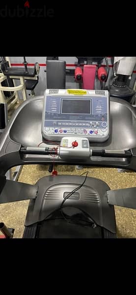 Treadmill like new 4. H. P hold up to 140kg heavy duty 2