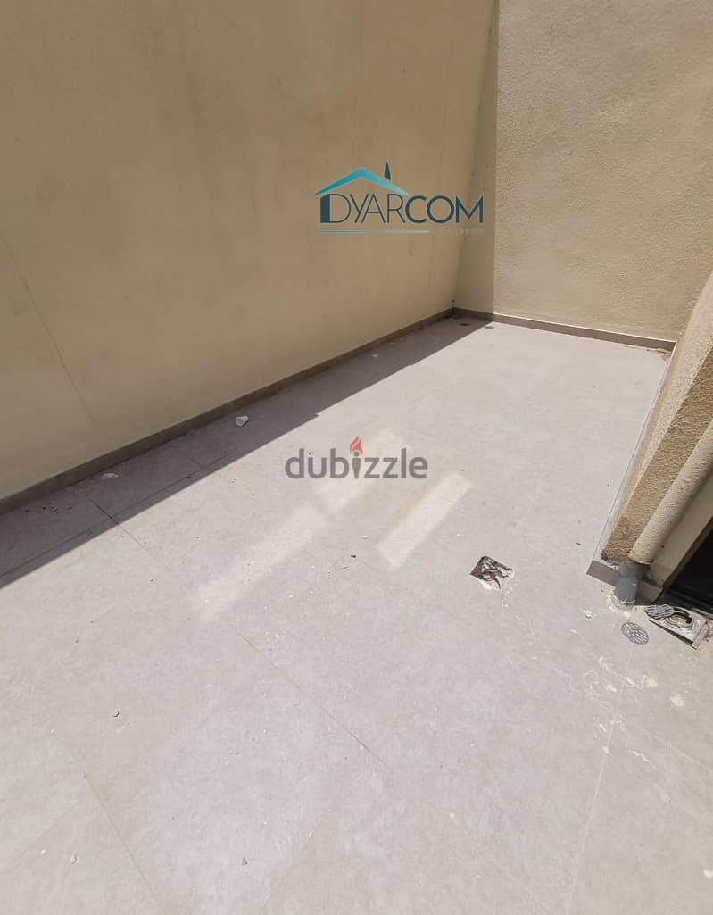 DY1822 - Blat New Apartment for Sale with Terrace! 2