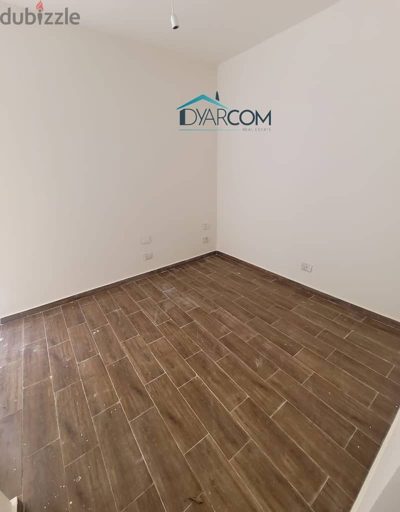 DY1822 - Blat New Apartment for Sale with Terrace! 3