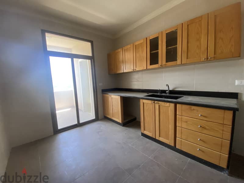 175m² Apartment for Sale in Mansourieh 2