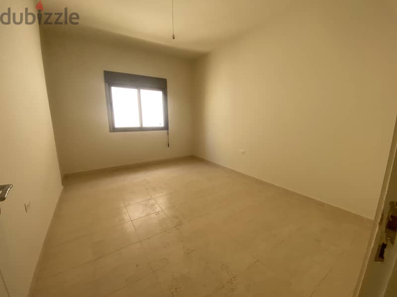 175m² Apartment for Sale in Mansourieh 3