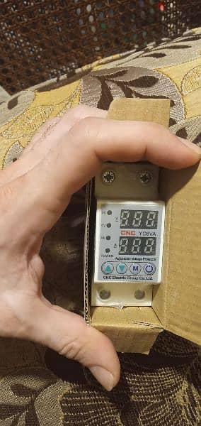 Over Voltage Protector - حماية كهربا للمنزل 0
