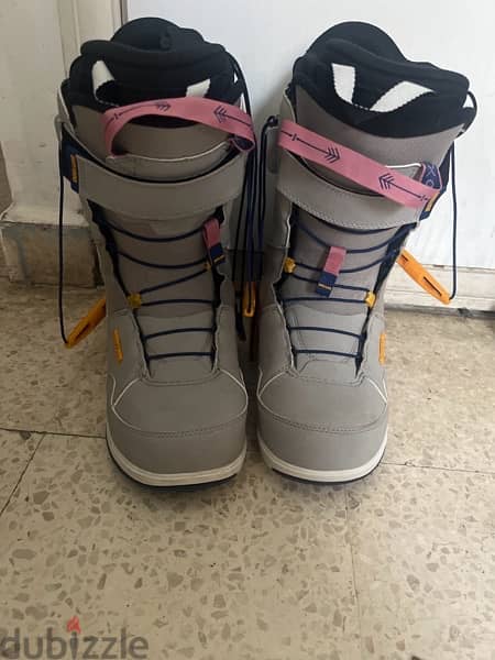 snowboard shoes 2