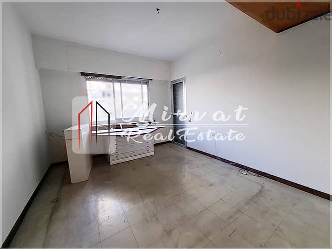 Perfect Location|180sqm Apartment|With Balconies 13