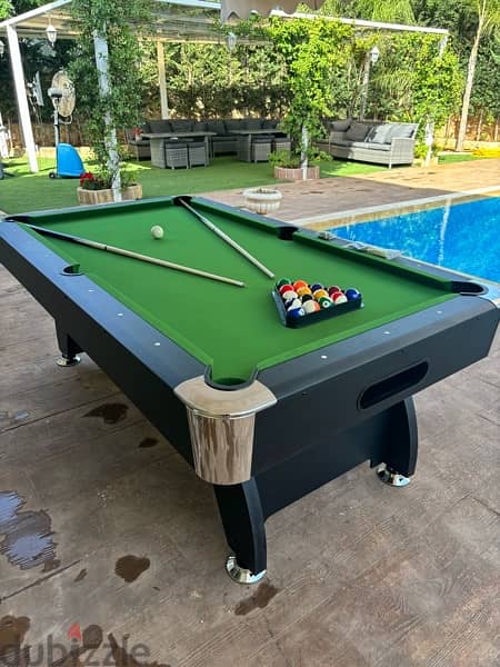 Pool table 7 ft 1